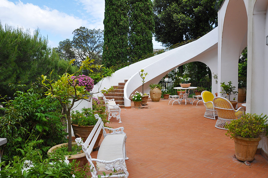 apartment for sale in luxury historic villa of capri italy